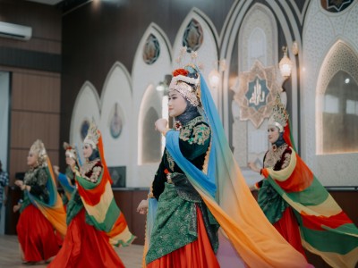 Penampilan Tari Nirmala (Let. 8)